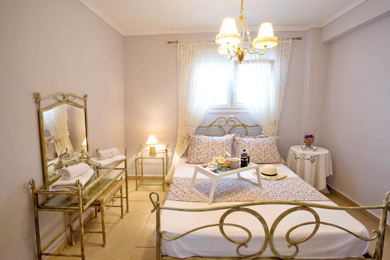 Golden Suites Ofrínion 외부 사진