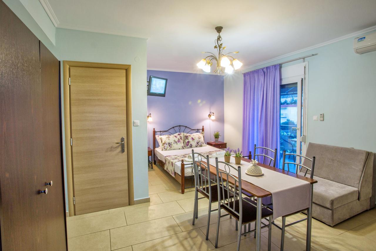 Golden Suites Ofrínion 외부 사진