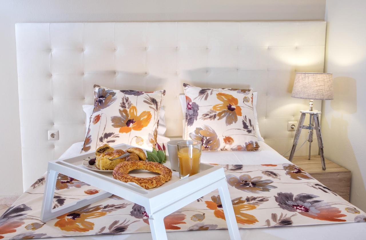 Golden Suites Ofrínion 외부 사진