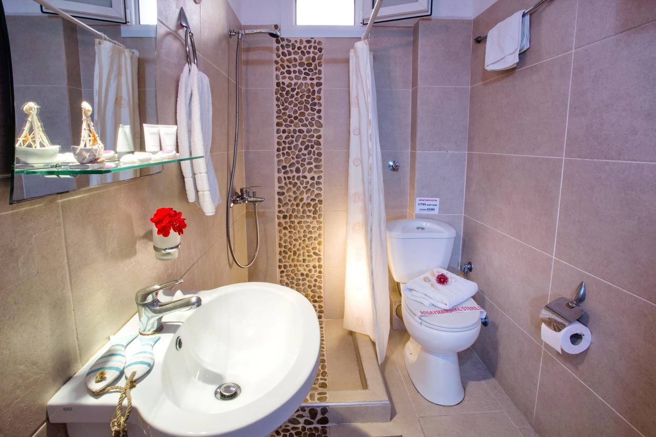 Golden Suites Ofrínion 외부 사진