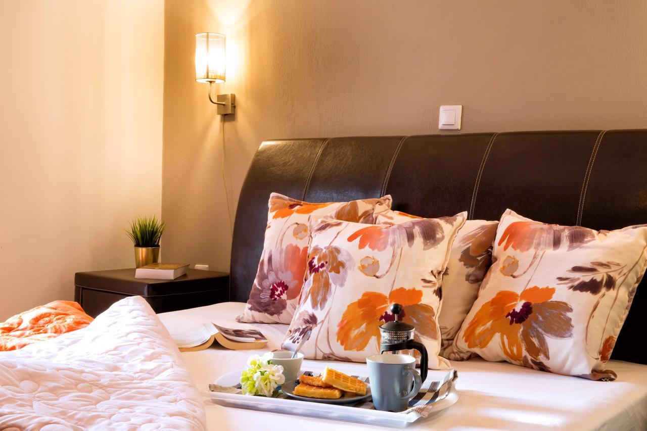 Golden Suites Ofrínion 외부 사진