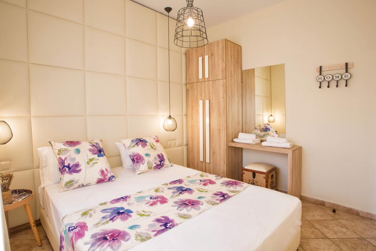 Golden Suites Ofrínion 외부 사진