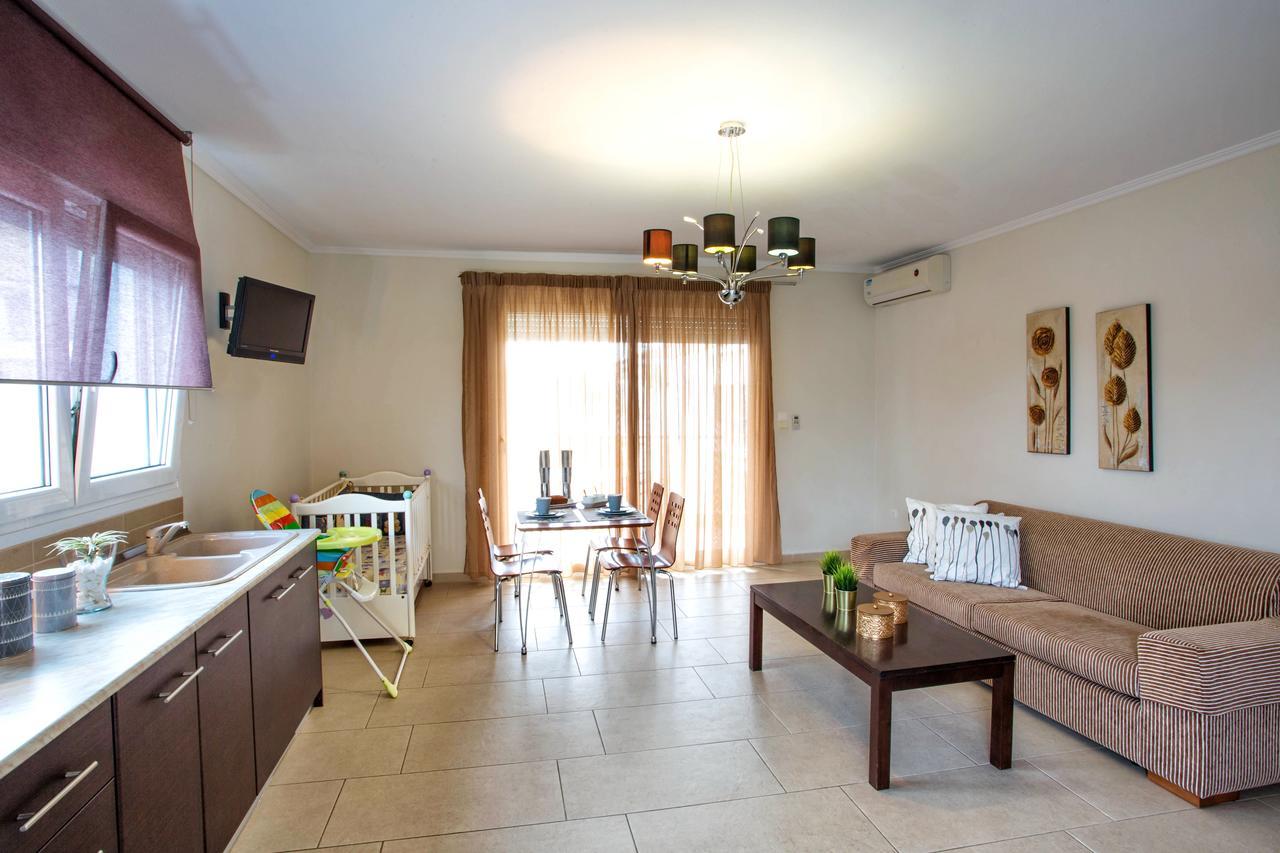 Golden Suites Ofrínion 외부 사진