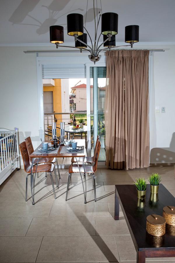 Golden Suites Ofrínion 외부 사진