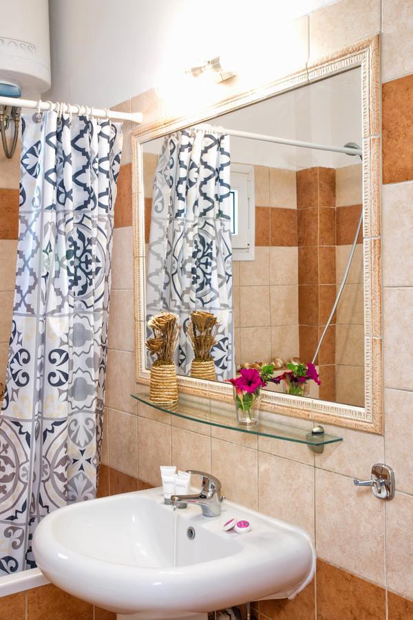 Golden Suites Ofrínion 외부 사진
